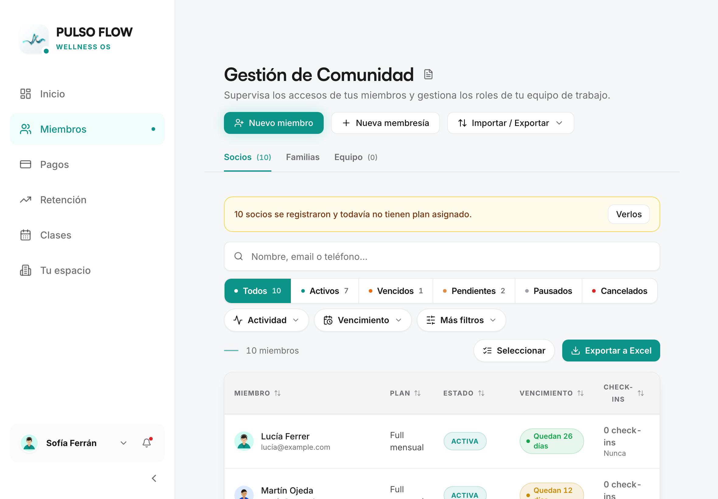 Padrón de socios con buscador, filtros por estado y exportación a Excel